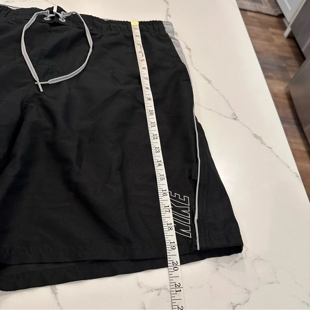 Nike Men’s Gray Black Athletic Sports Swim Trunks Lined Shorts Beach Logo XL